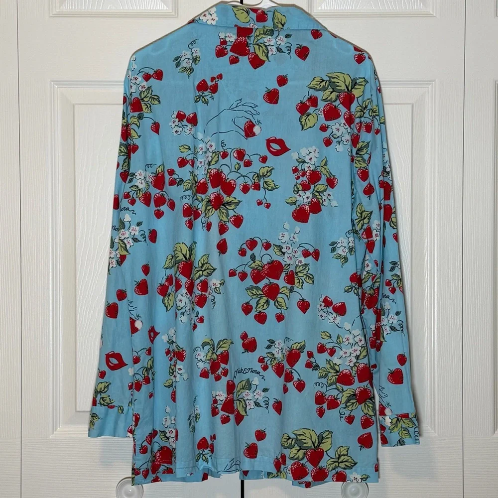NICK & NORA SLEEPWEAR Vintage Strawberry Kisses Button Down Sleep Shirt | Size L - Picture 2 of 4